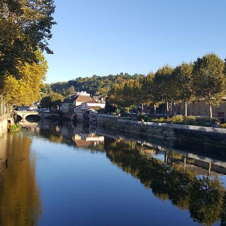 Margouillat Chambre D'Hote Bed & Breakfast Figeac Bagian luar foto